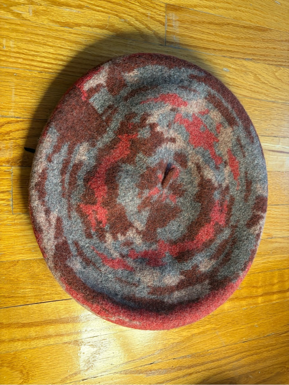 Wool Blend Beret in Red and Gray Swirl